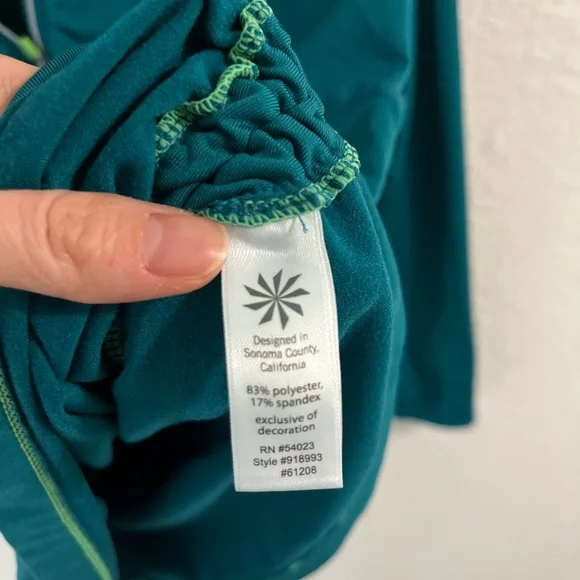 Athleta Alacrity Half Zip Pullover Teal Green Small Plush Tech, Adjustable Sides - Picture 8 of 9